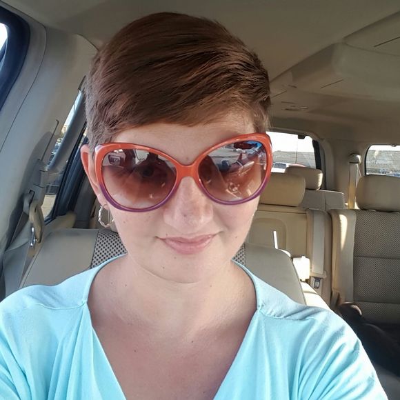 Meet your Posher, Chris - Picture 1 of 1